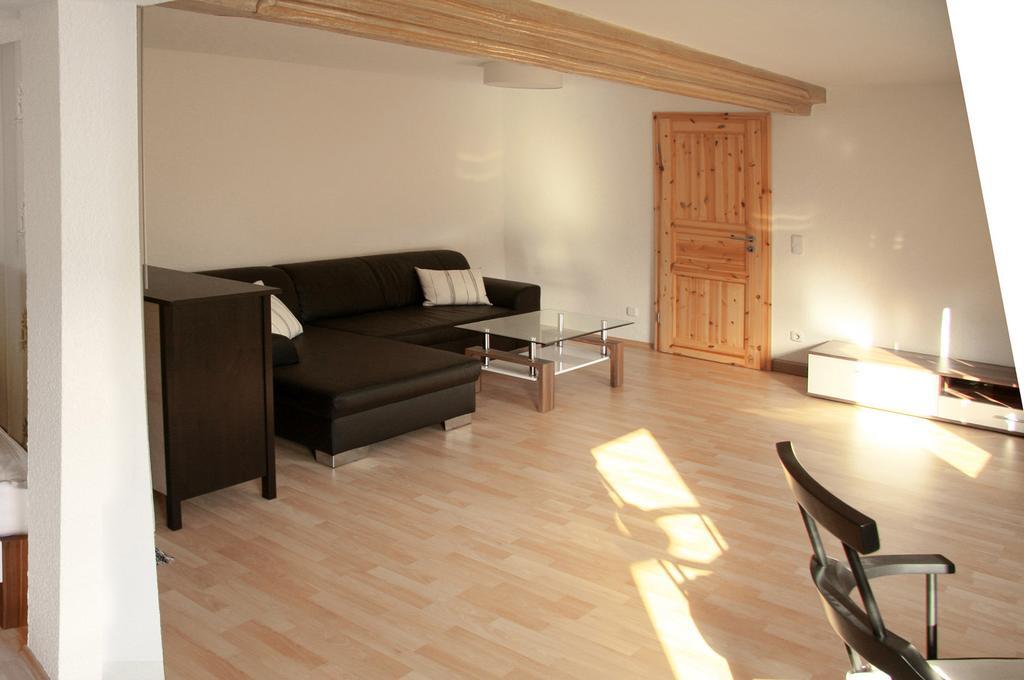 3 Seiten Ferienwohnung Jena Camera foto