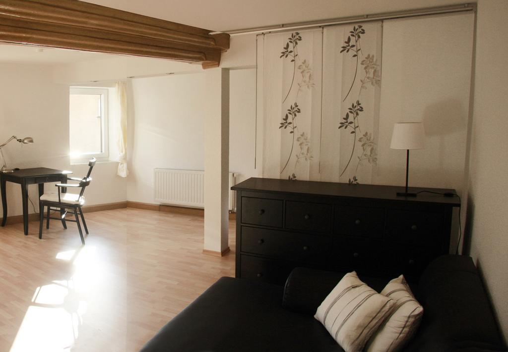 3 Seiten Ferienwohnung Jena Camera foto