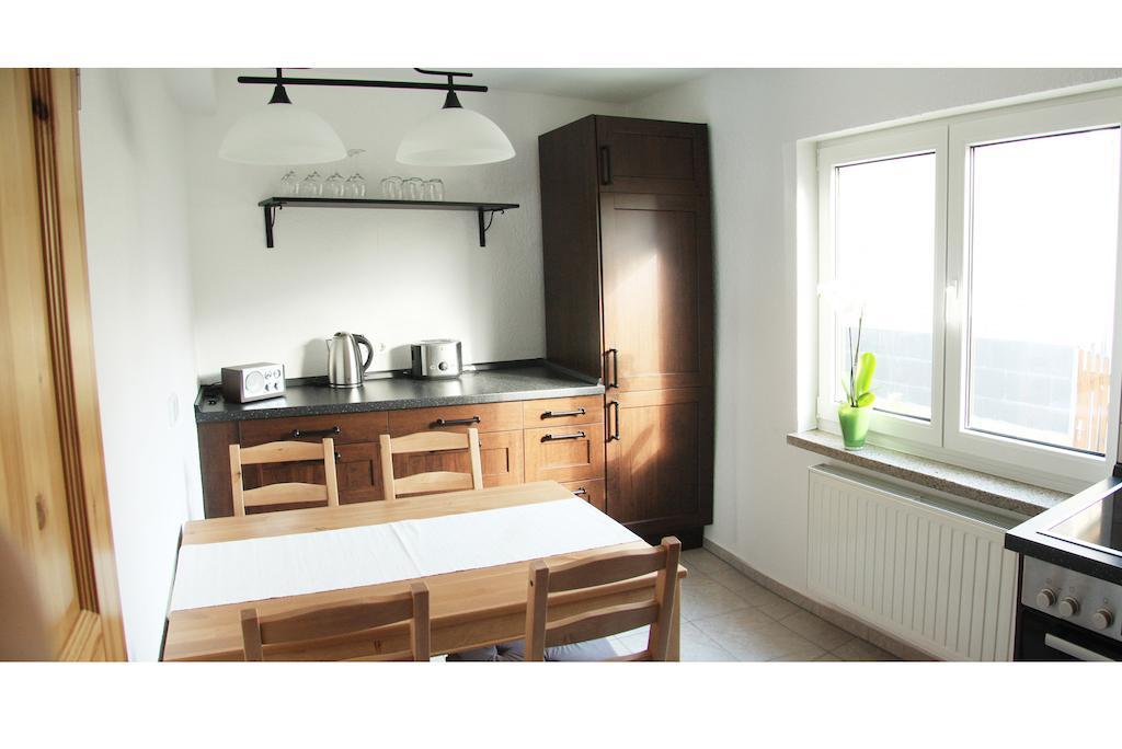 3 Seiten Ferienwohnung Jena Camera foto