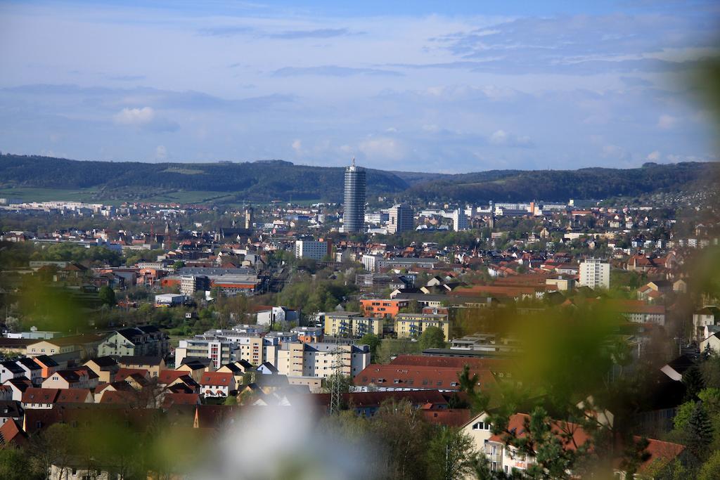 3 Seiten Ferienwohnung Jena Camera foto